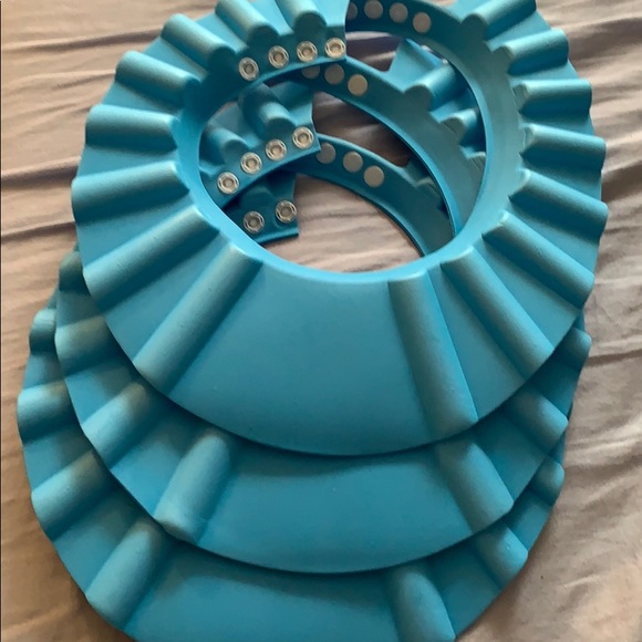 Blue Kids shampoo visor - Picture 2 of 2